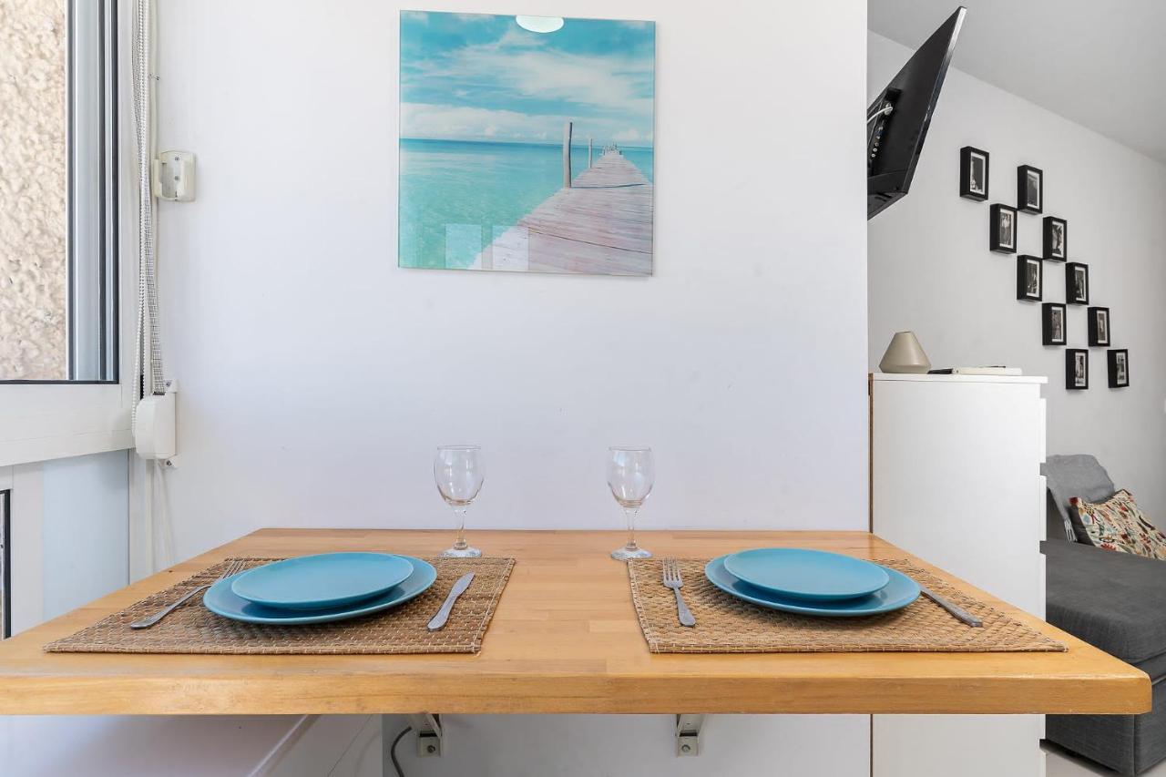 Mi Casa De La Playa -Estudio Frente Al Mar- Appartement Benalmádena Buitenkant foto